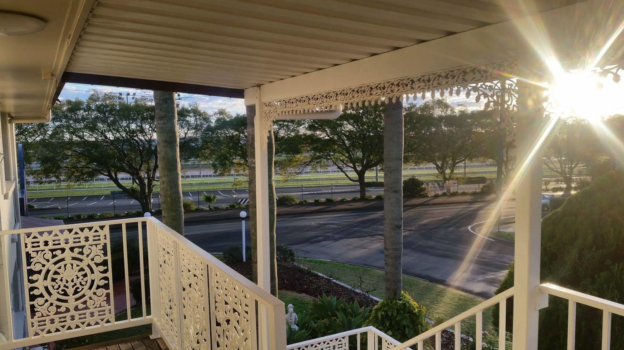 Clifford Park Motor Inn Toowoomba Dış mekan fotoğraf